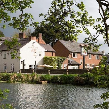 Ye Old Boote Inn Whittington  Zewnętrze zdjęcie