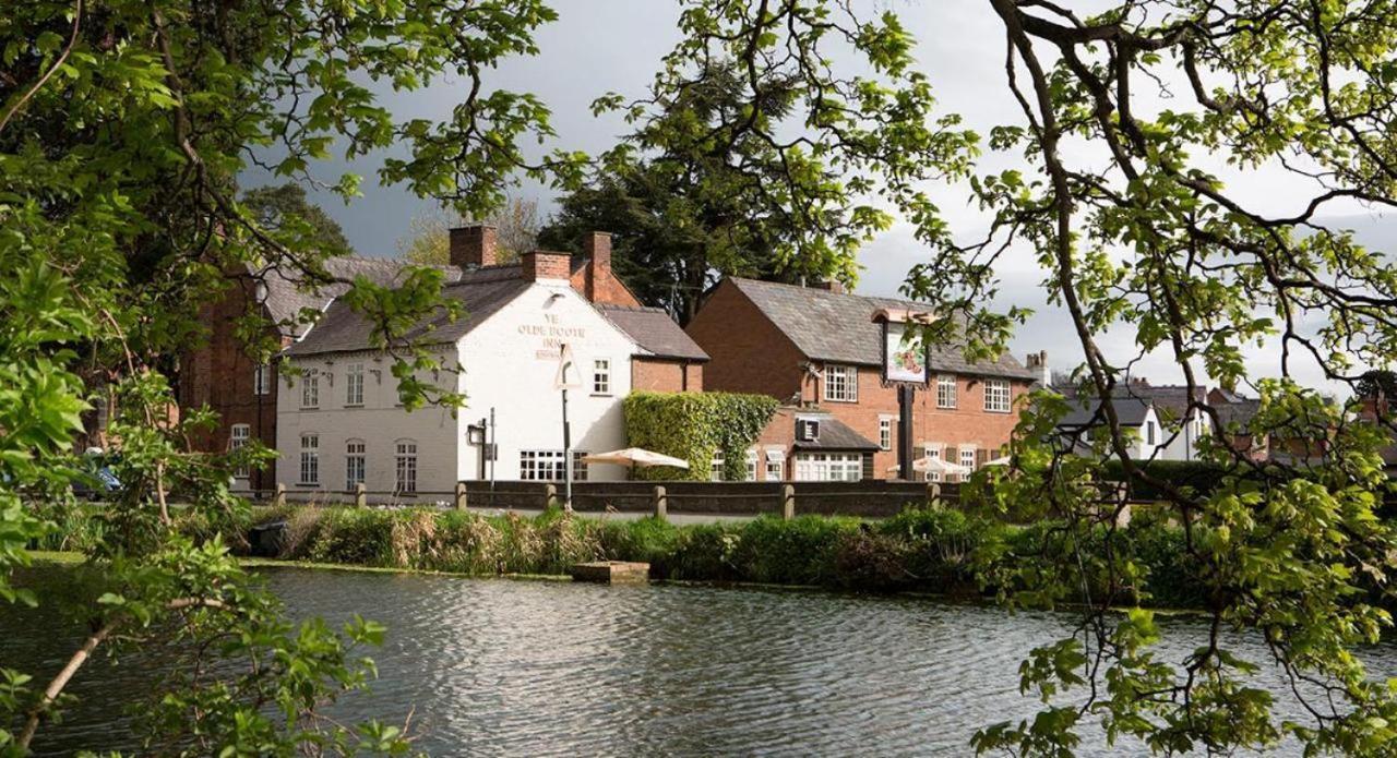 Ye Old Boote Inn Whittington  Zewnętrze zdjęcie